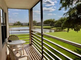 2-bedroom Condo — 571 Fanshaw N, Boca Raton, 33434