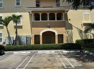 3-bedroom Condo — 10885 NW 89th Ter Unit 113, Doral, 33178