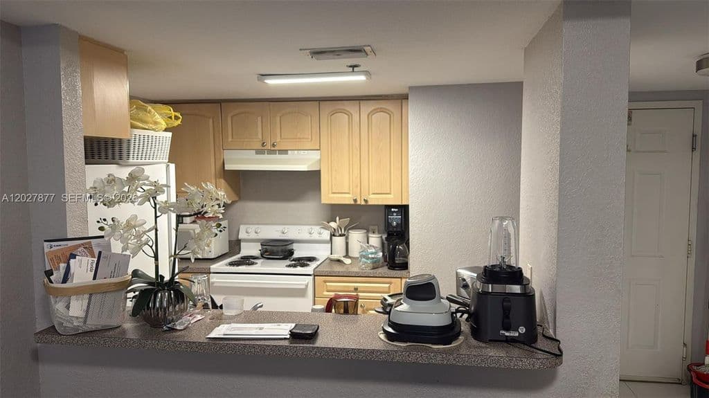 2+1 Condo — 814 NW 36th Ave APT 208