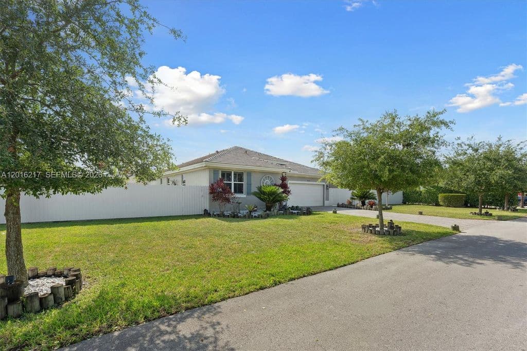 4+1 Müstakil ev — 30630 SW 190th Ave