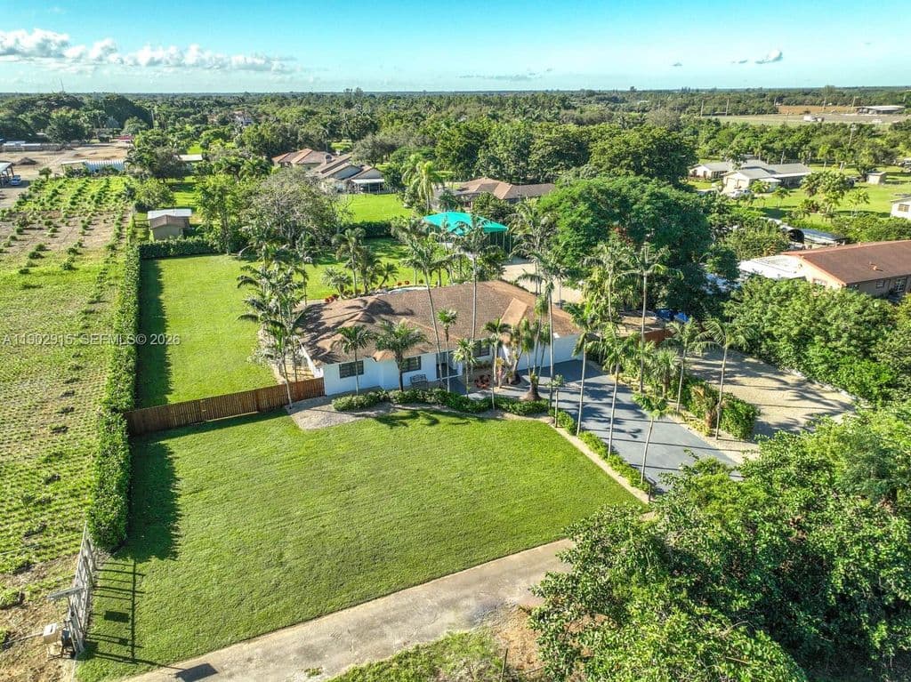 4-bedroom Single-Family Home — 20440 SW 292nd St