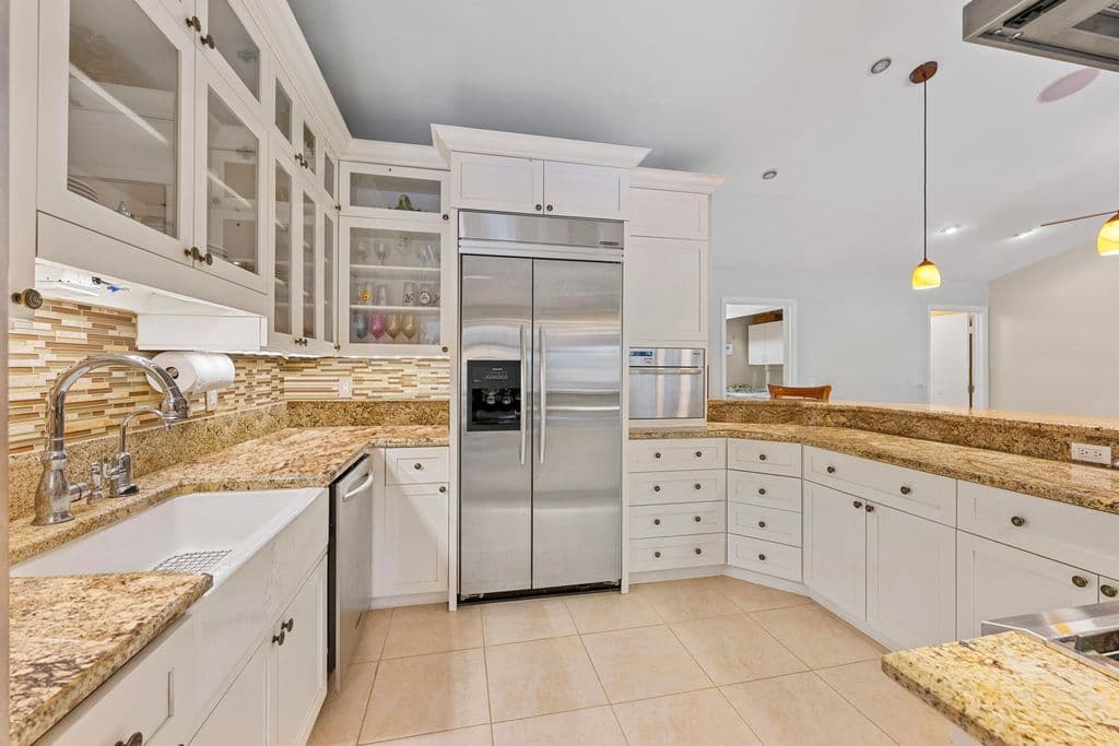 4-bedroom Property — 14409 67th Trail N