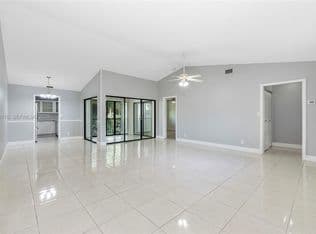 2-bedroom Condo — 9518 SW 1st Ct #21, Coral Springs, 33071