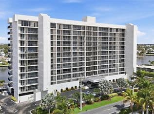 2-bedroom Condo — 521 N Riverside Dr APT 606, Pompano Beach, 33062