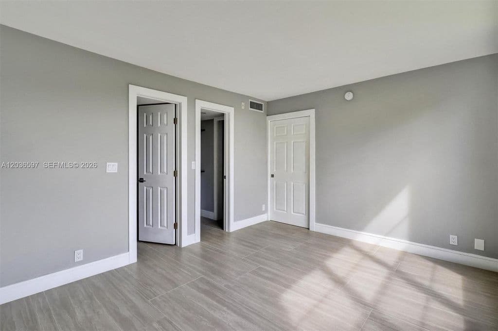 2-bedroom Condo — 2940 N Course Dr APT 311