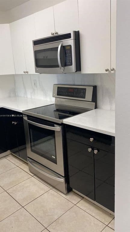 2-bedroom Condo — 6930 Miami Gardens Dr APT 1-410