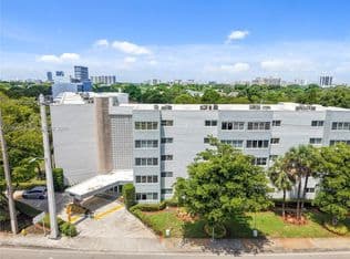 2+1 Condo — 2690 SW 22nd Ave APT 301, Miami, 33133