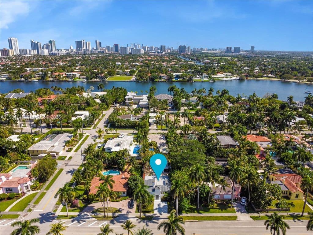 4+1 Müstakil ev — 1108 Harrison St