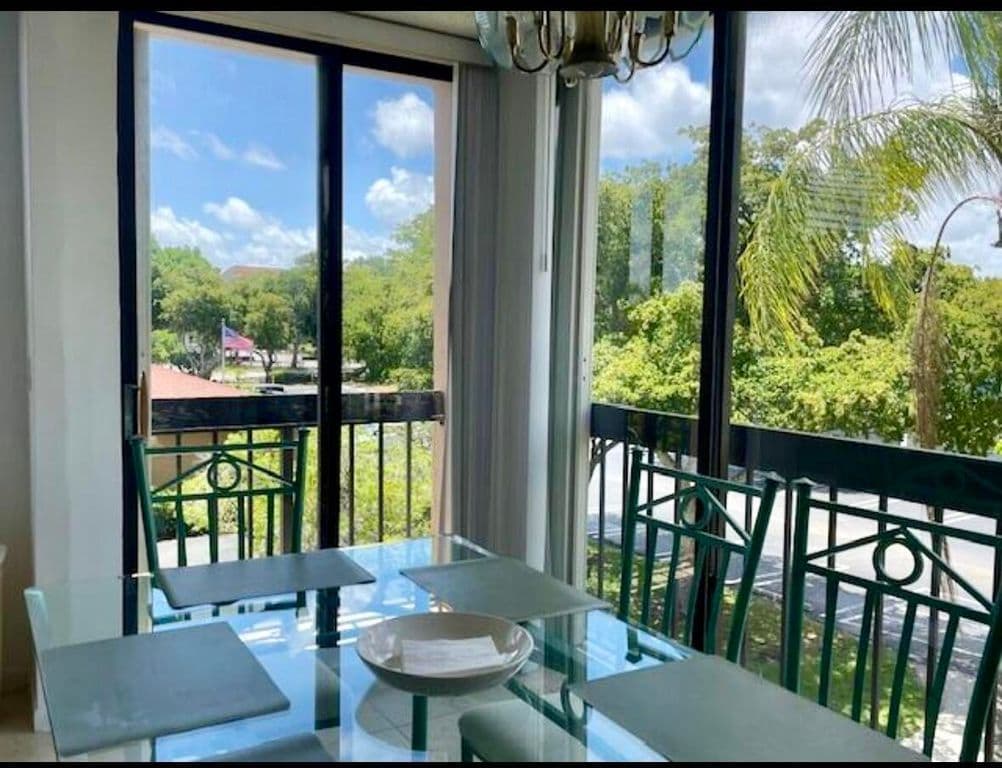 2-bedroom Condo — 600 Egret Circle #7305