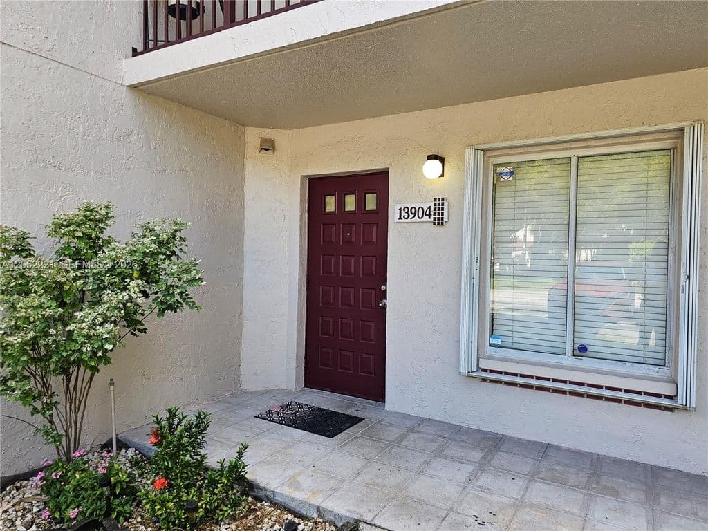 2+1 Condo — 13904 SW 91st Ter #13904