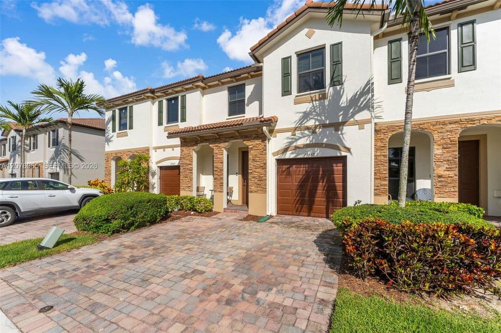 3-bedroom Property — 23667 SW 118th Ave