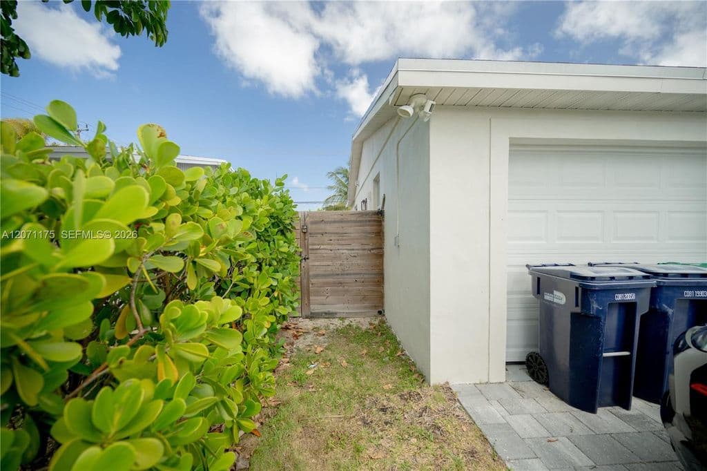 4-bedroom Single-Family Home — 19431 Franjo Rd