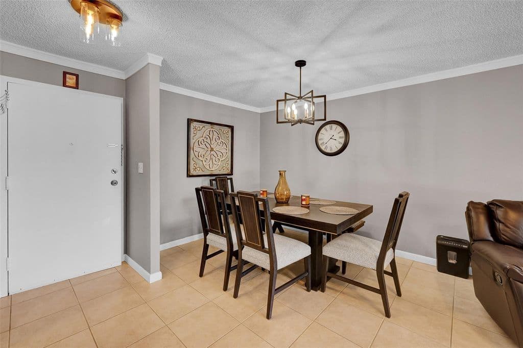2+1 Condo — 8260 SW 24th Street E #6112