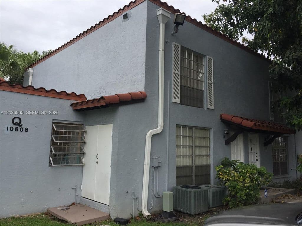 2+1 Mülk — 10808 N Kendall Dr APT Q4
