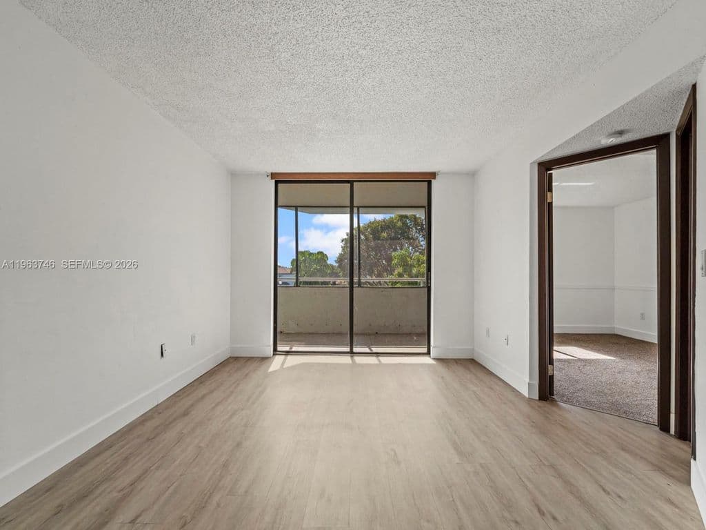 2+1 Condo — 8365 SW 152nd Ave #C-310