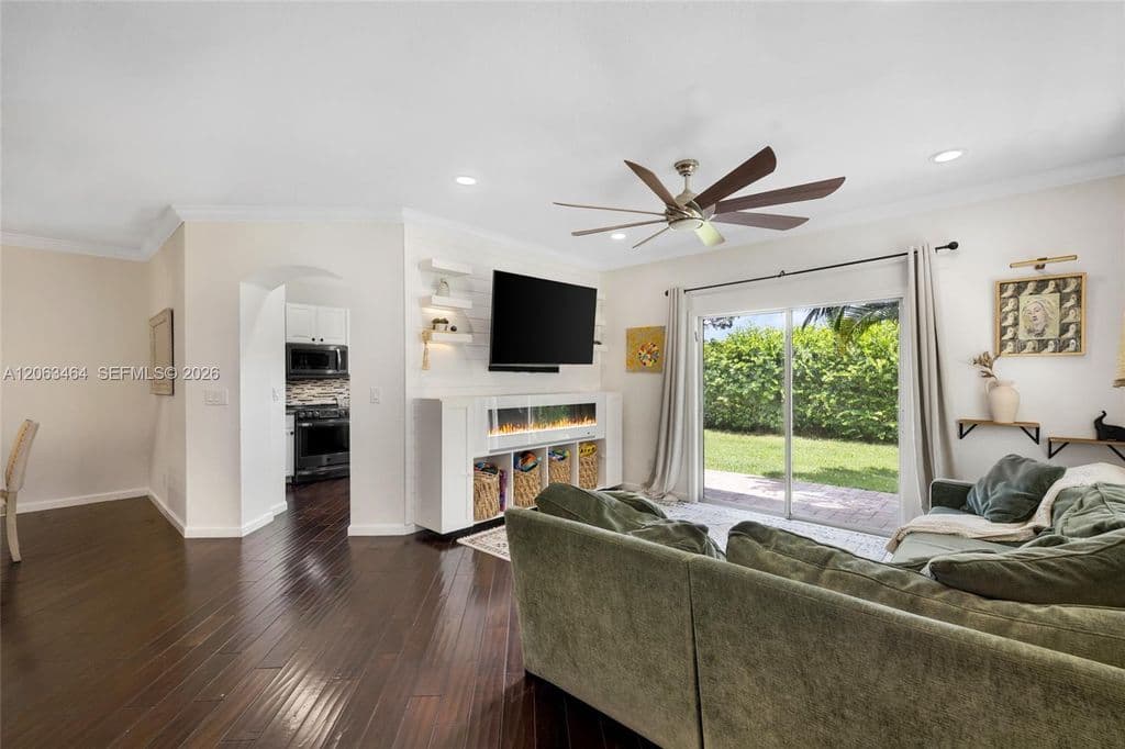 3+1 Mülk — 4501 Windmill Palm Way
