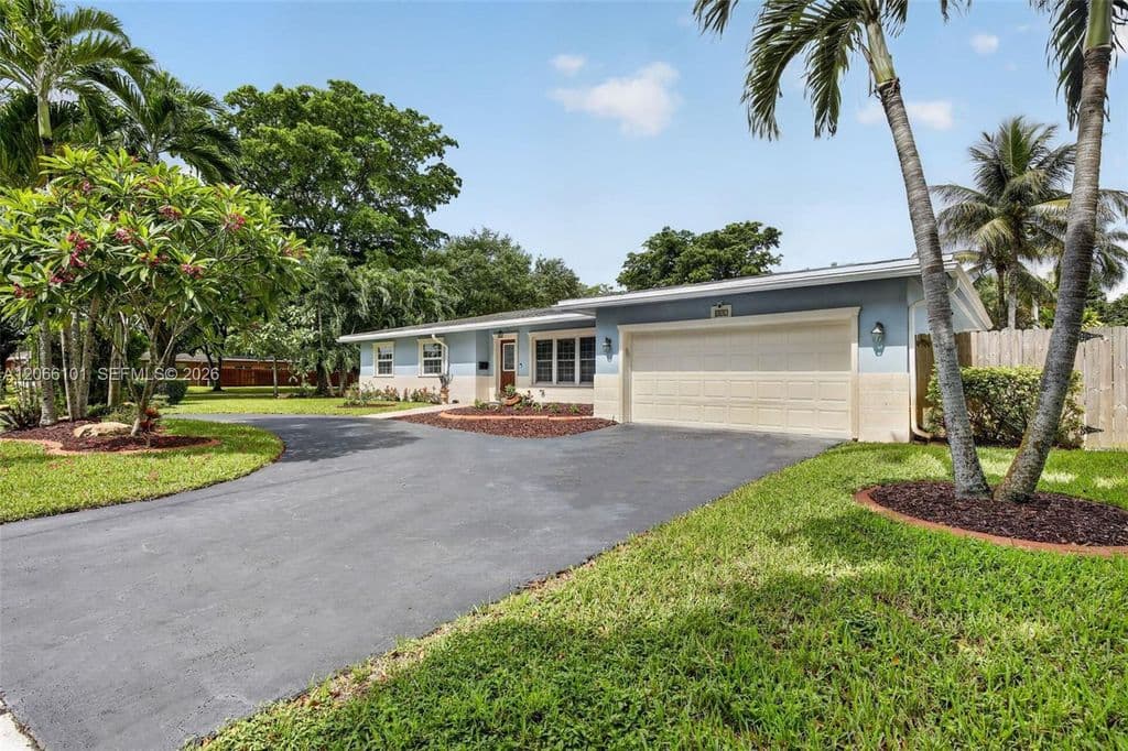 4-bedroom Single-Family Home — 801 Ixora Ln