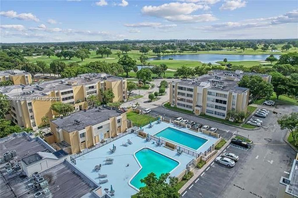 3-bedroom Condo — 6901 SW 147th Ave APT 2E