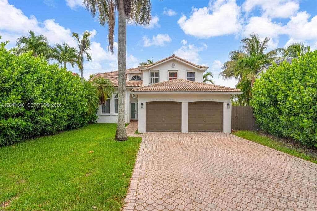 4+1 Müstakil ev — 16335 SW 81st St