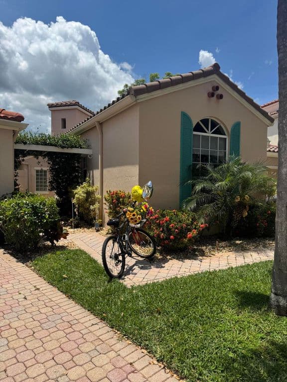 3-bedroom Single-Family Home — 48 Via Del Corso