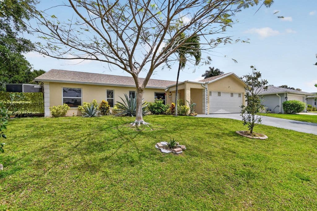 4+1 Müstakil ev — 1262 Essex Drive