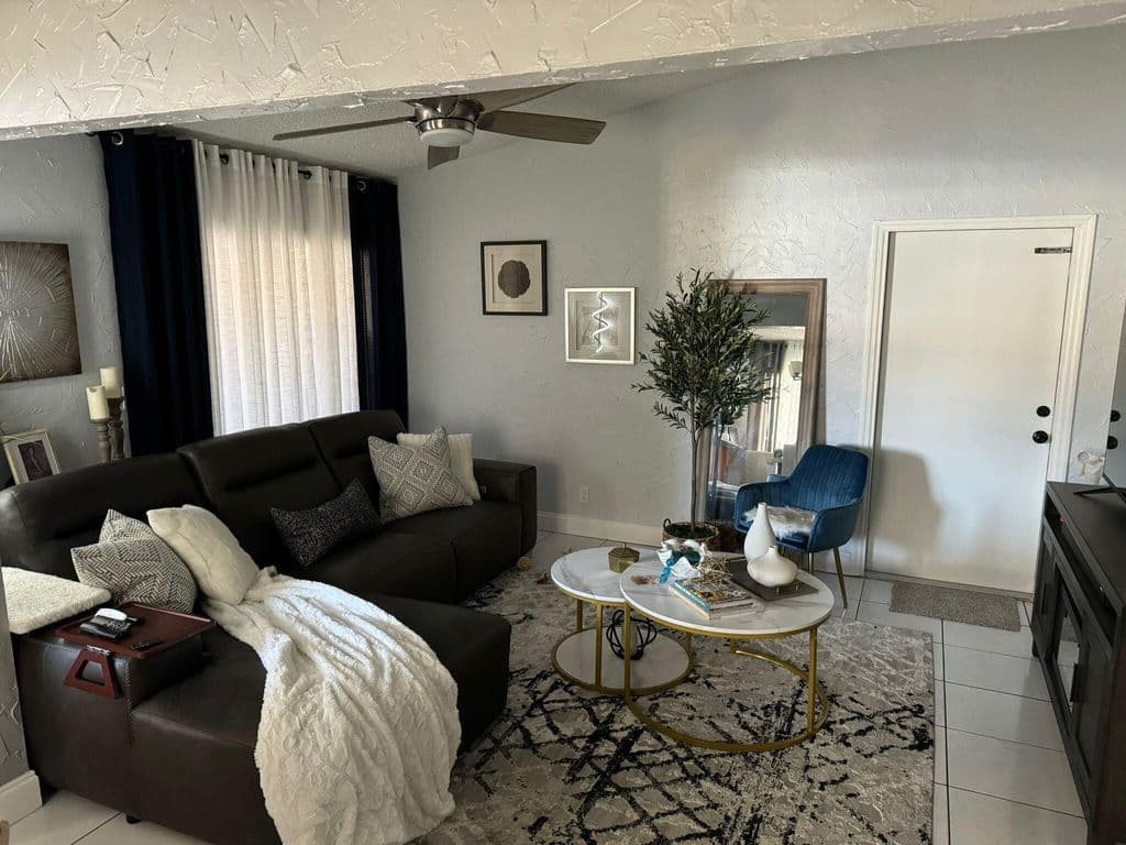2-bedroom Condo — 5288 BOSQUE Lane #53