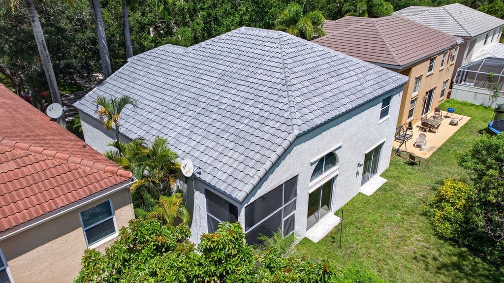 4-bedroom Single-Family Home — 6702 NW 80th Manor
