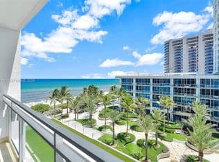 1+1 Condo — 6801 Collins Ave #611, Miami Beach, 33141