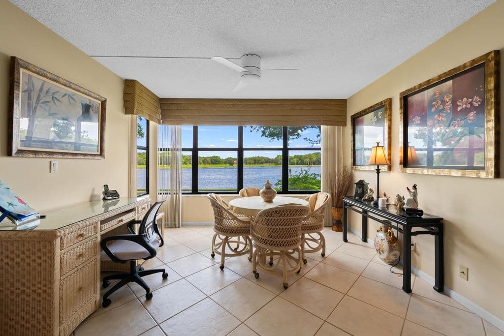 2-bedroom Condo — 2768 CARAMBOLA Circle S #101