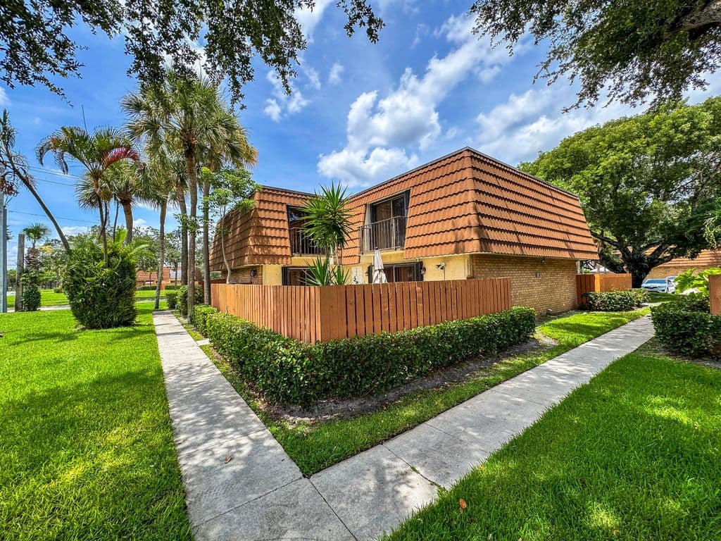 2-bedroom Property — 187 Charter Way