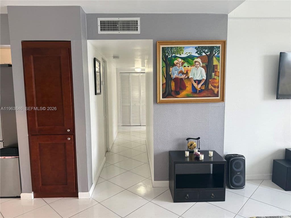 2+1 Condo — 8821 W Flagler St APT 411
