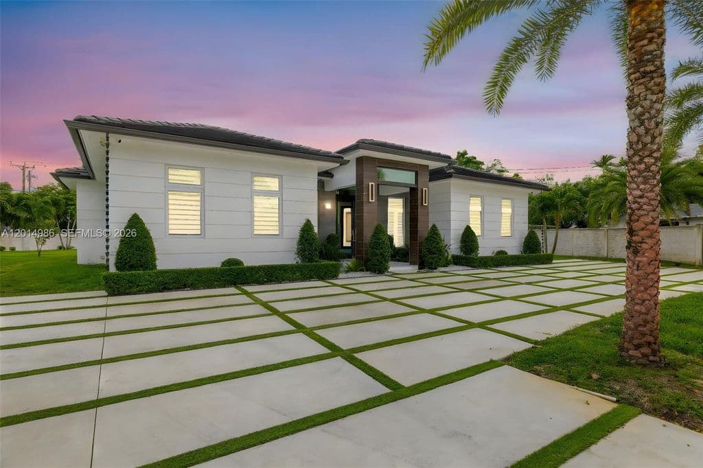 4+1 Müstakil ev — 5815 SW 107th Pl
