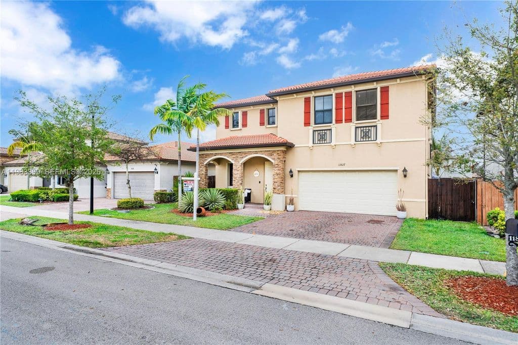 4-bedroom Single-Family Home — 11827 SW 242nd Ter