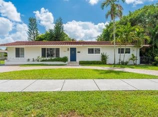 3+1 Müstakil ev — 3551 SW 97th Ave, Miami, 33165