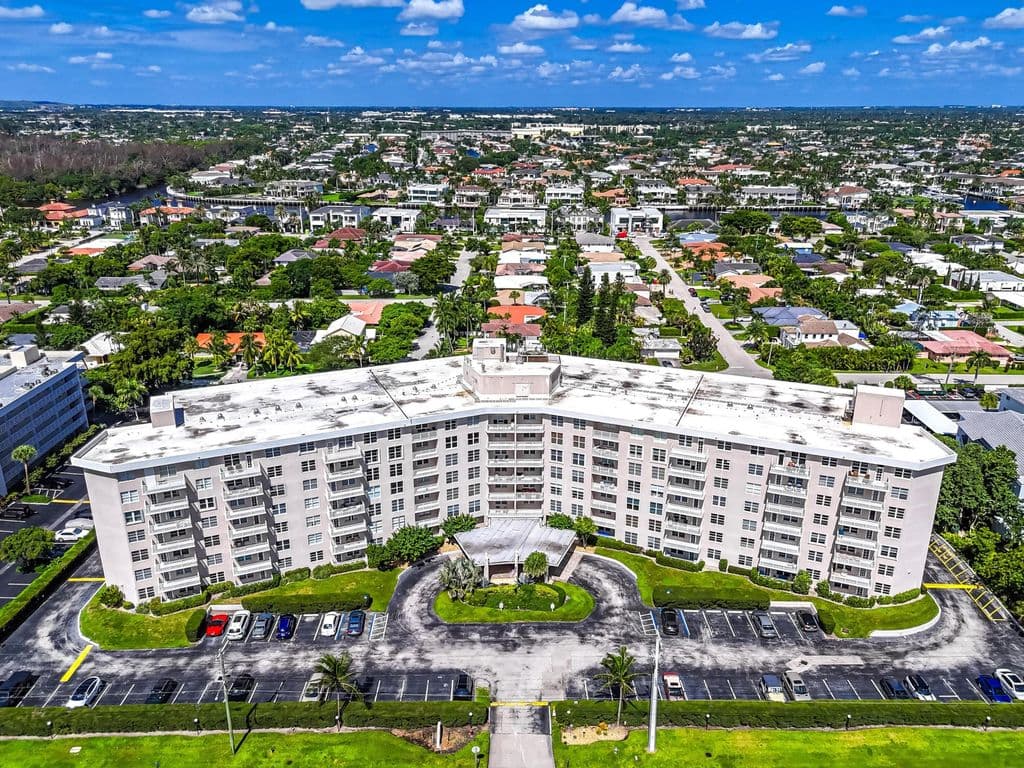1+1 Condo — 2851 S Ocean Boulevard #0086