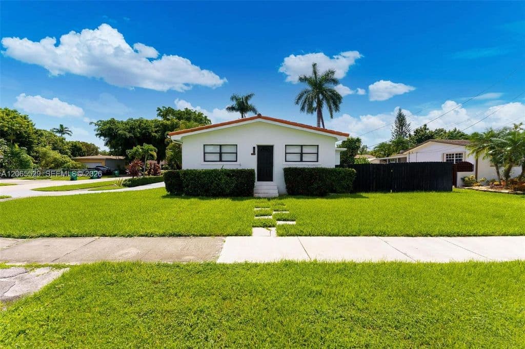 4-bedroom Single-Family Home — 11420 NE 4th Ave