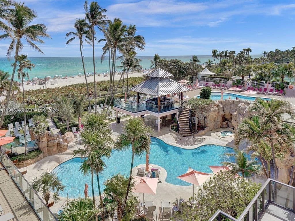 2+1 Condo — 5225 Collins Ave APT 714