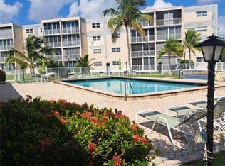 2-bedroom Condo — 1024 SE 3rd Ave APT 304, Dania Beach, 33004