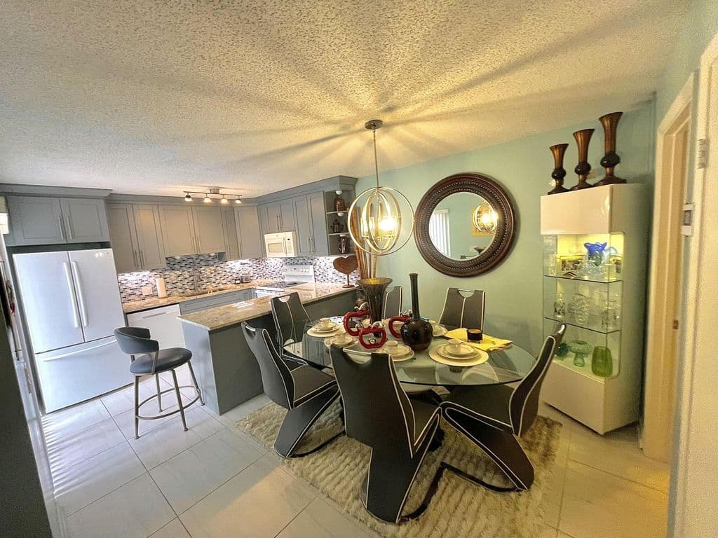 2-bedroom Property — 3960 August Drive