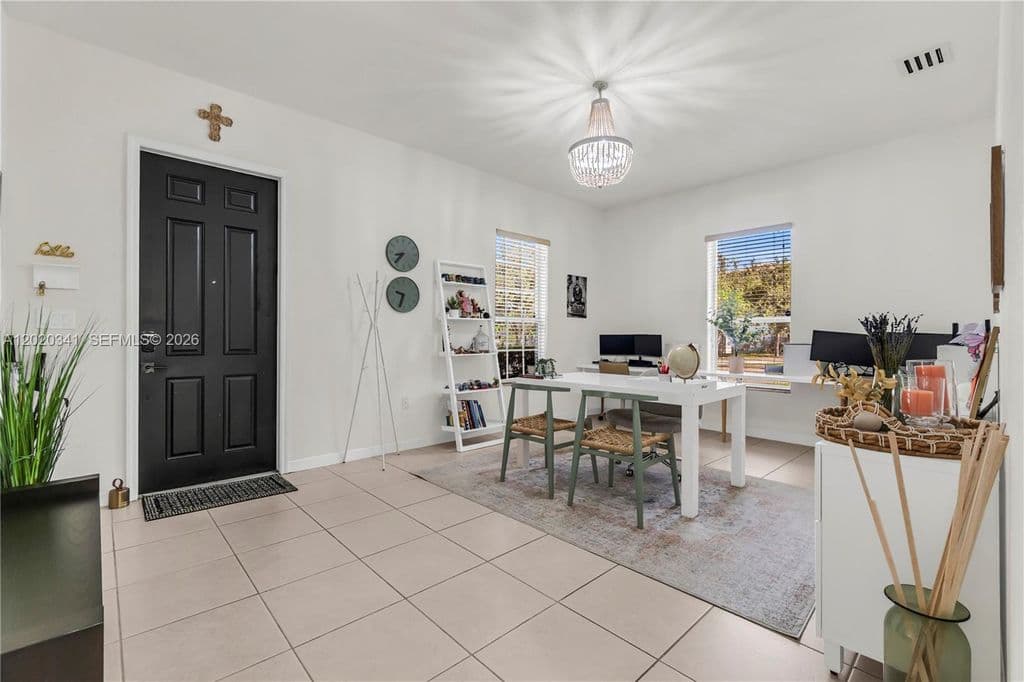 3-bedroom Single-Family Home — 17064 SW 90th Way