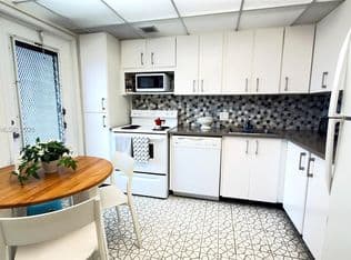 1+1 Condo — 2950 N Palm Aire Dr APT 605, Pompano Beach, 33069