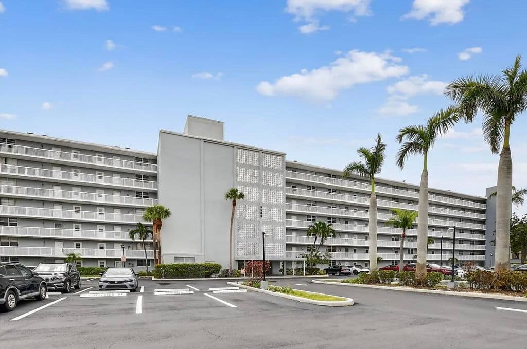 2-bedroom Condo — 5500 NW 2nd Avenue #121