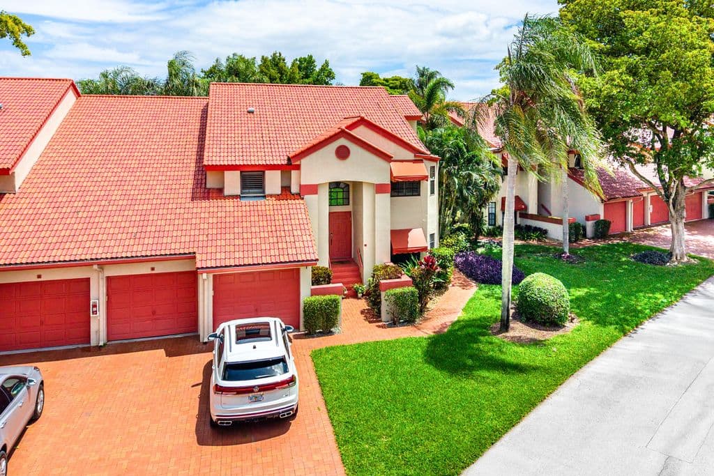 2+1 Condo — 7685 Lexington Club Boulevard #B