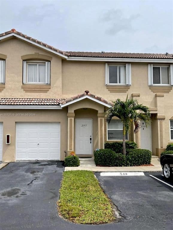 4+1 Mülk — 2357 SE 23rd Dr #2357