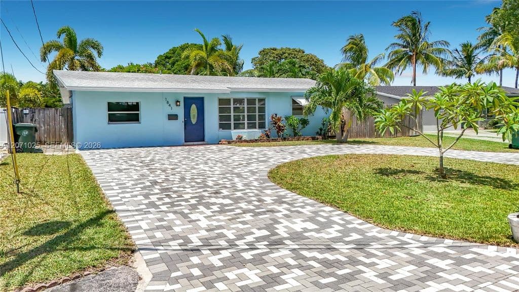 2-bedroom Single-Family Home — 1841 NW 33rd Ct