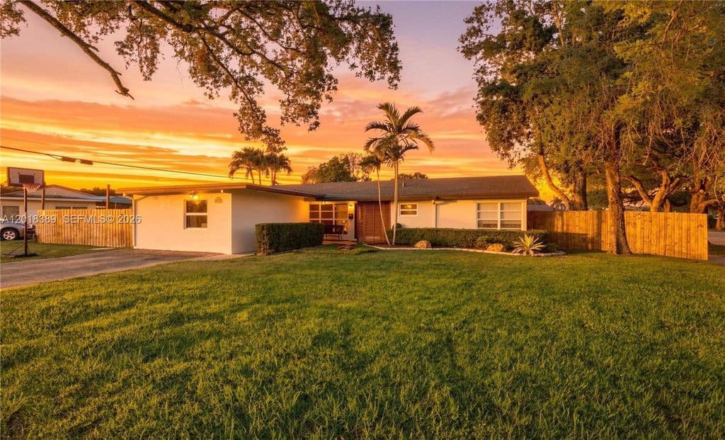 4-bedroom Single-Family Home — 109 S 57th Ave
