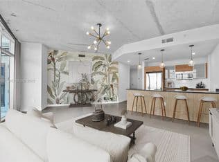 2+1 Condo — 3301 NE 1st Ave APT H2509, Miami, 33137