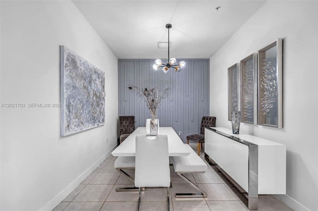 2-bedroom Condo — 8015 NW 104th Ave #3