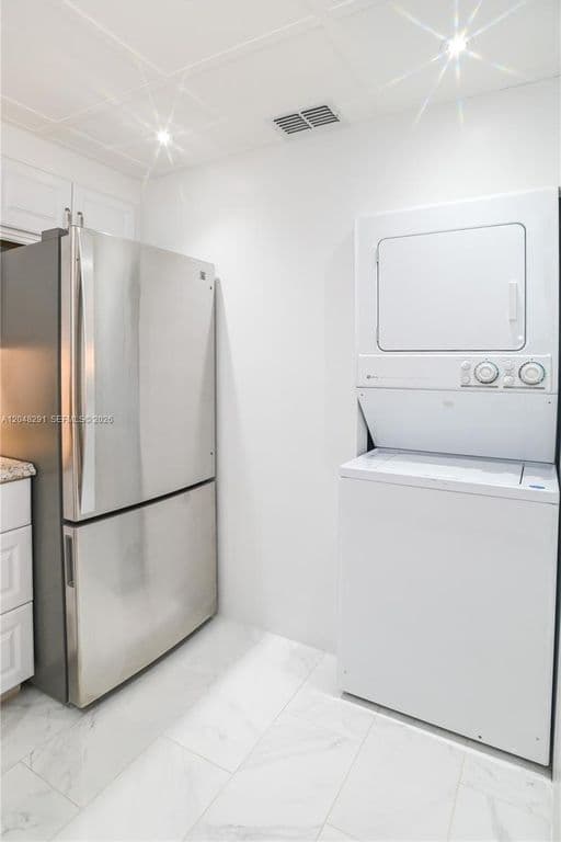 2+1 Condo — 130 Cypress Club Dr APT 324