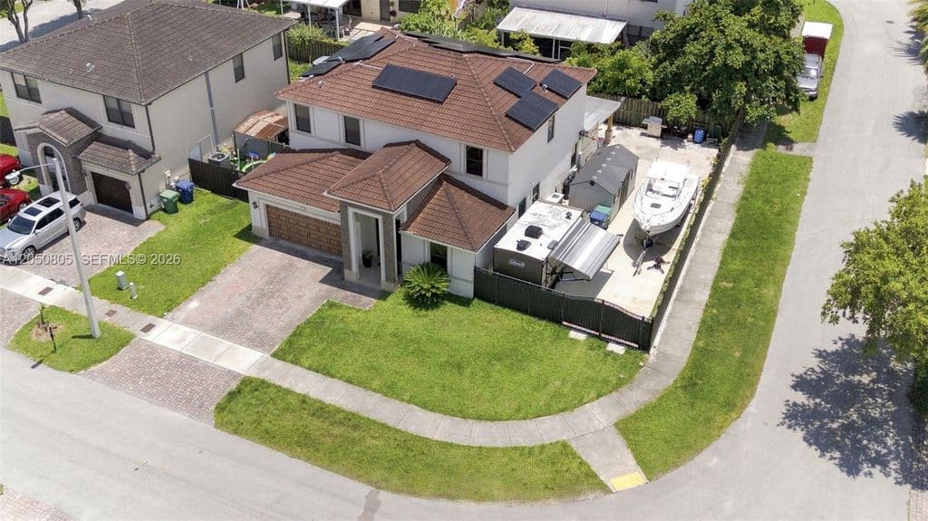 5-bedroom Single-Family Home — 13650 SW 272nd Ter